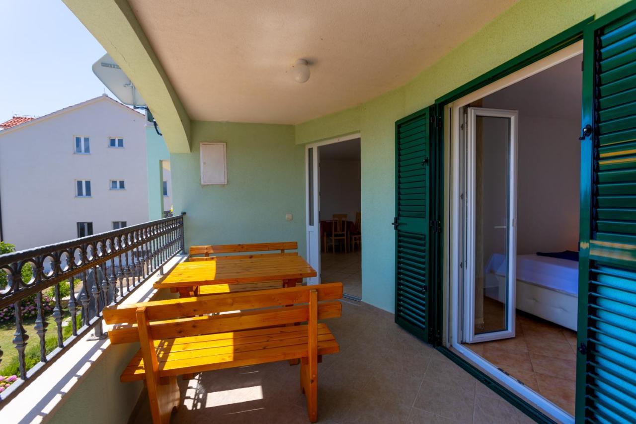 Apartments Melissa Sumartin Ngoại thất bức ảnh